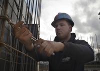 bouwplaats: betonwand laag 0