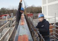 bouwplaats: betonwand laag 0