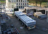 bouwplaats: leggen breedplaat-elementen 2e verdiepingsvloer